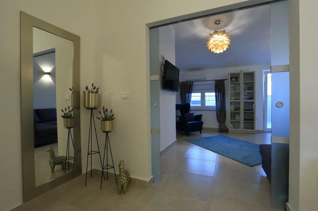 Apartments Bonvenon2Pula Pula