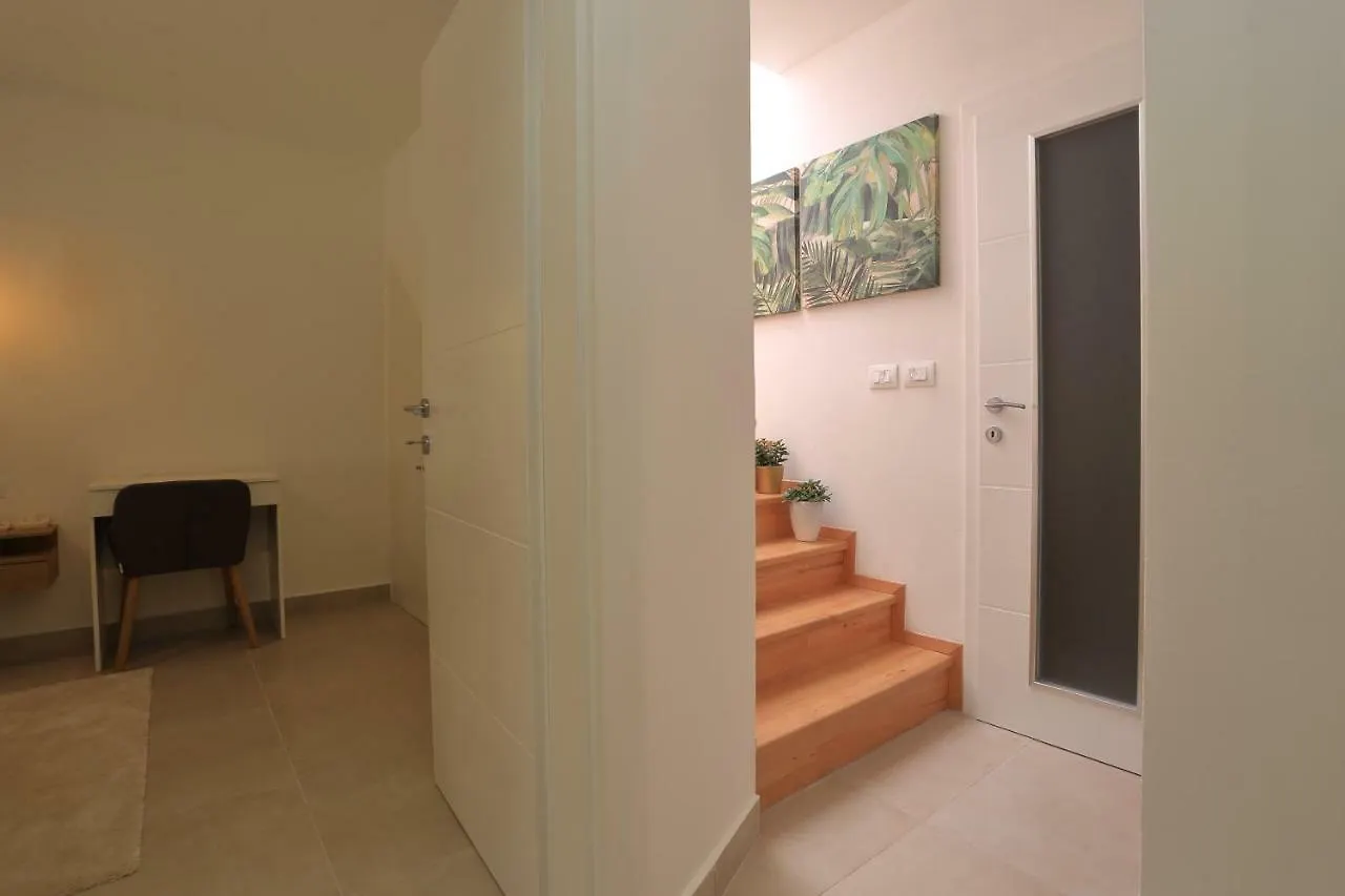 Apartments Bonvenon2Pula 0*, Pula Croatia