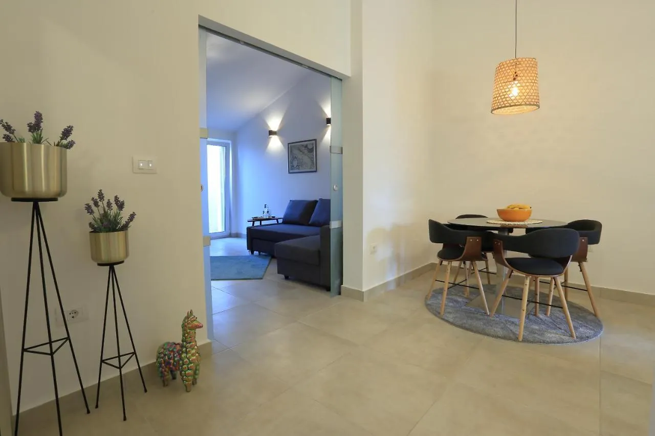 Apartments Bonvenon2Pula 0*, Pula